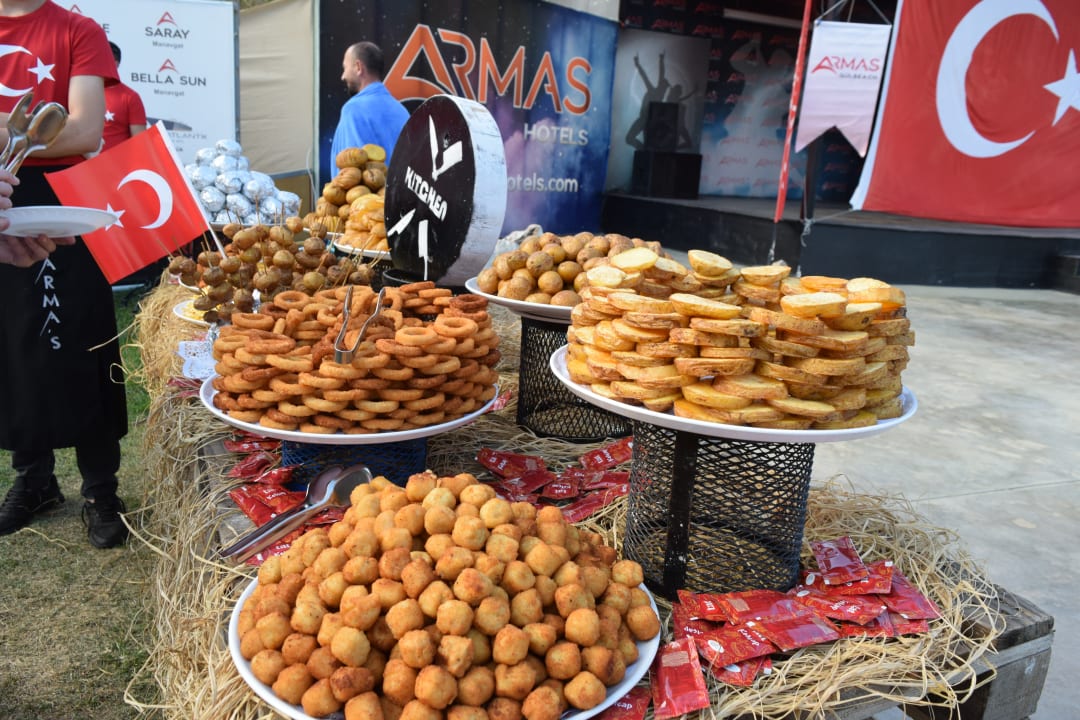 Gastro Armas Gül Beach