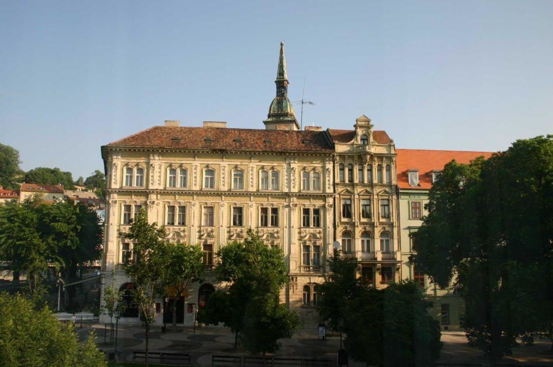 Blick auf die Fußgängerzone vom Hotelzimmer Park Inn by Radisson Danube, Bratislava Hotel