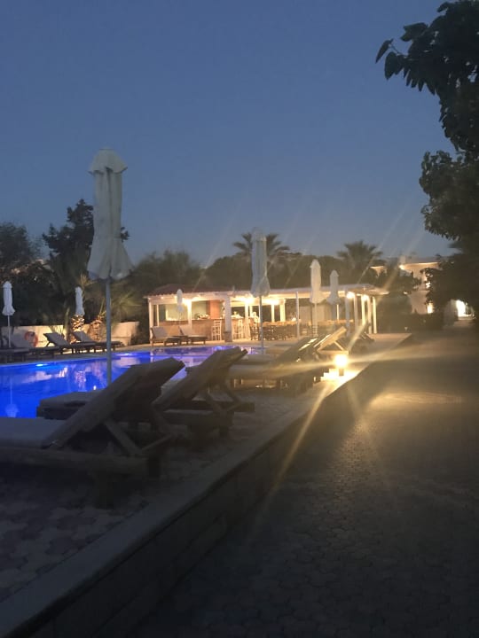 Pool Enorme Armonia Beach