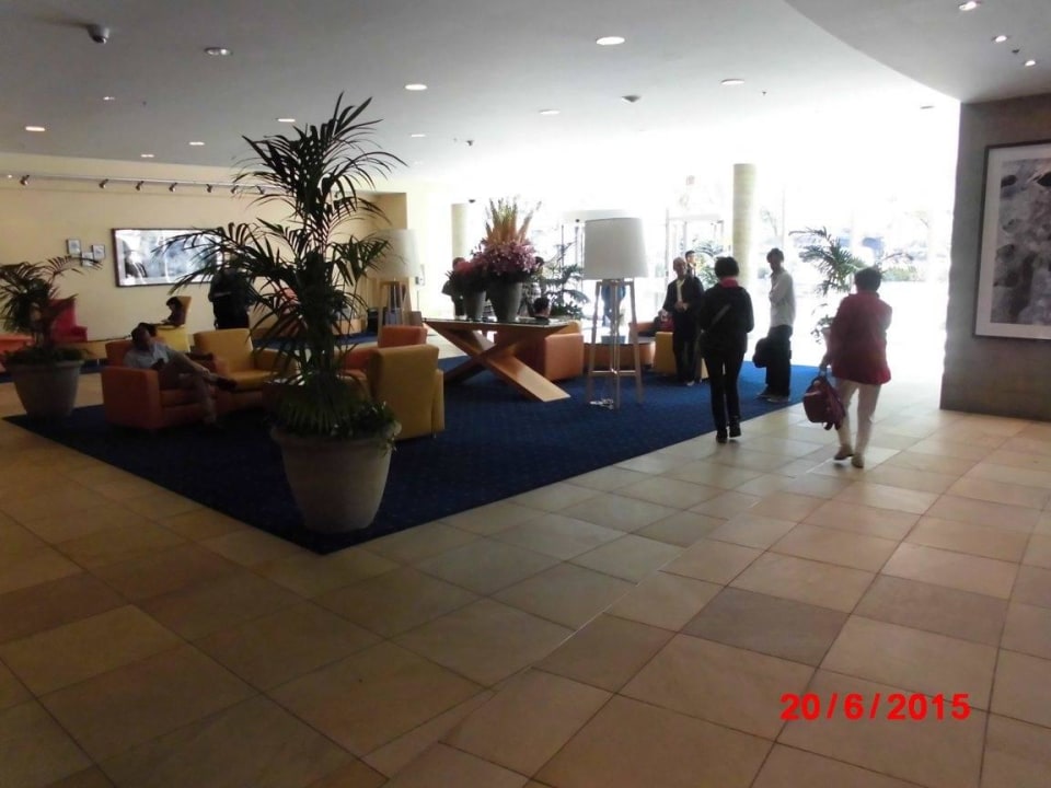 Lobby Hotel Sheraton Vancouver Wall Center