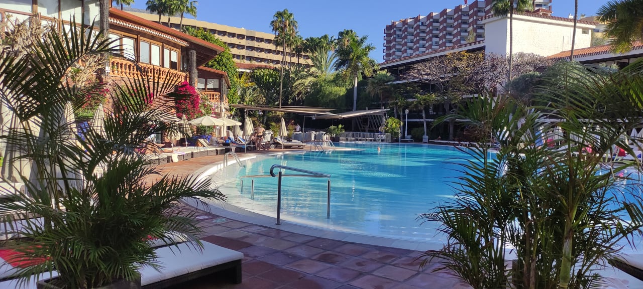 Pool Hotel Parque Tropical