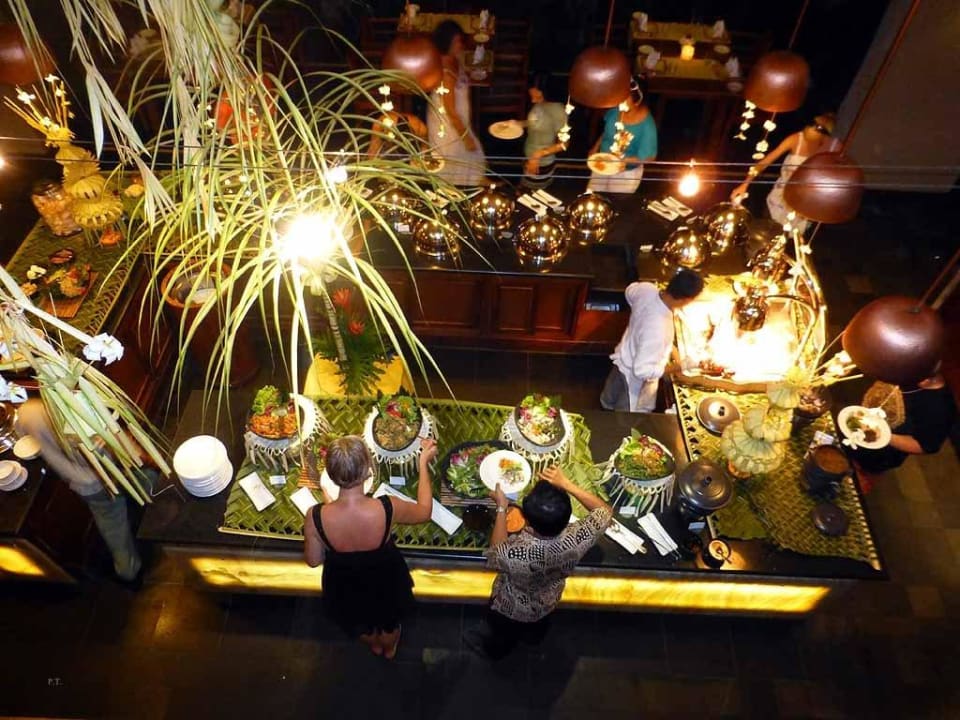 Blick von oben auf das Buffet Maya Ubud Resort & Spa Bali