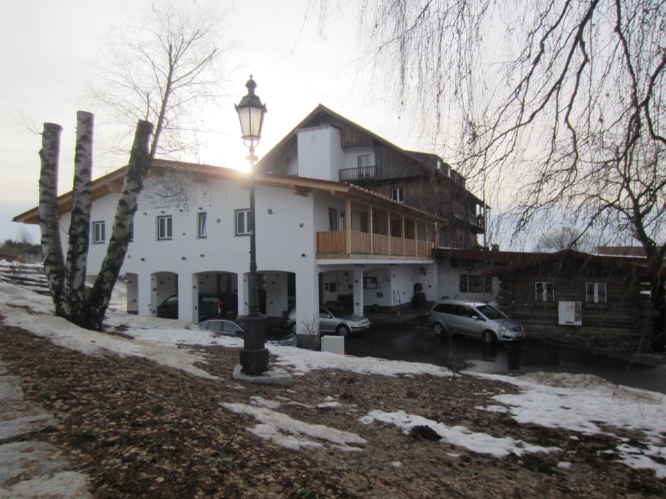 Hotel von außen  1. Bier & Wohlfühlhotel Gut Riedelsbach