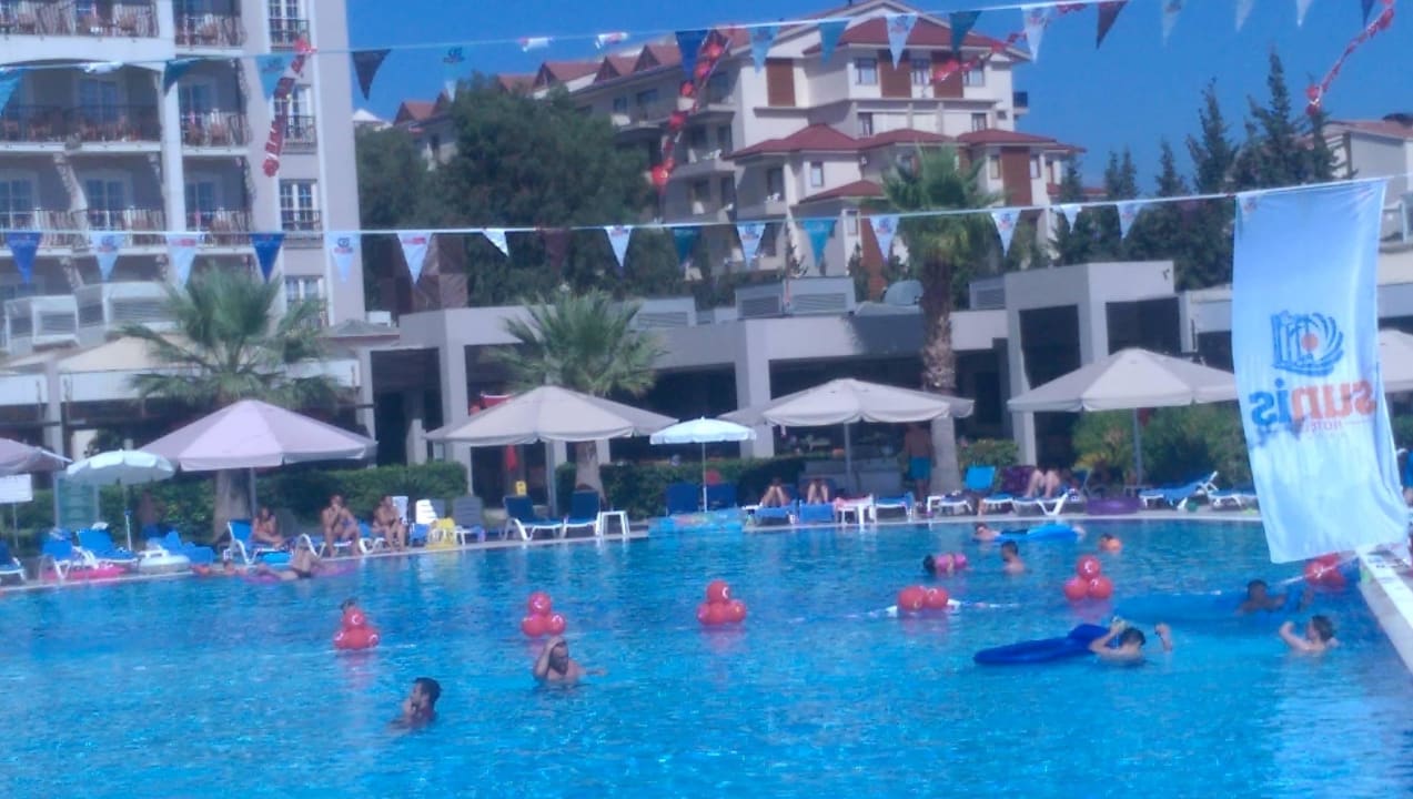 Grosse Feier Sunis Elita Beach Resort & Spa