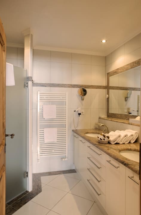 Mouton Rothschild Suite, Bad Hotel Hospiz Alm Residenzen