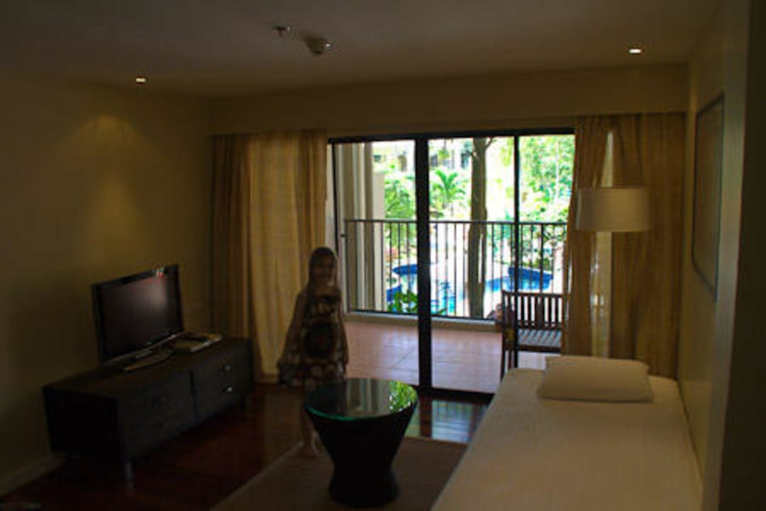 Zweitzimmer der Suite mit Zustellbett Holiday Inn Resort Phuket Surin Beach by IHG
