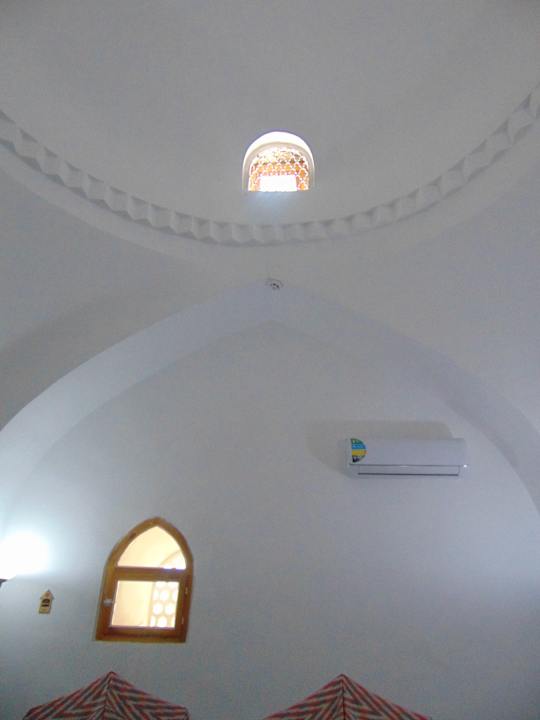 Zimmer Madrasah Polvon-Qori Boutique