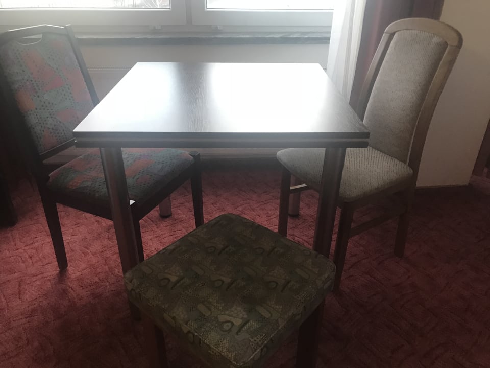 Zusammengewürfeltes Mobiliar  Hotel Nevada Hamburg