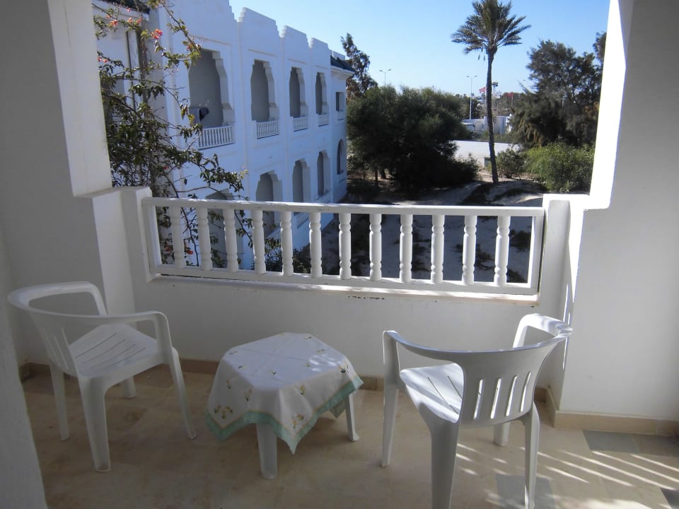 Unser Balkon mit Blick zum Garten Djerba Sun Beach Hotel & Spa