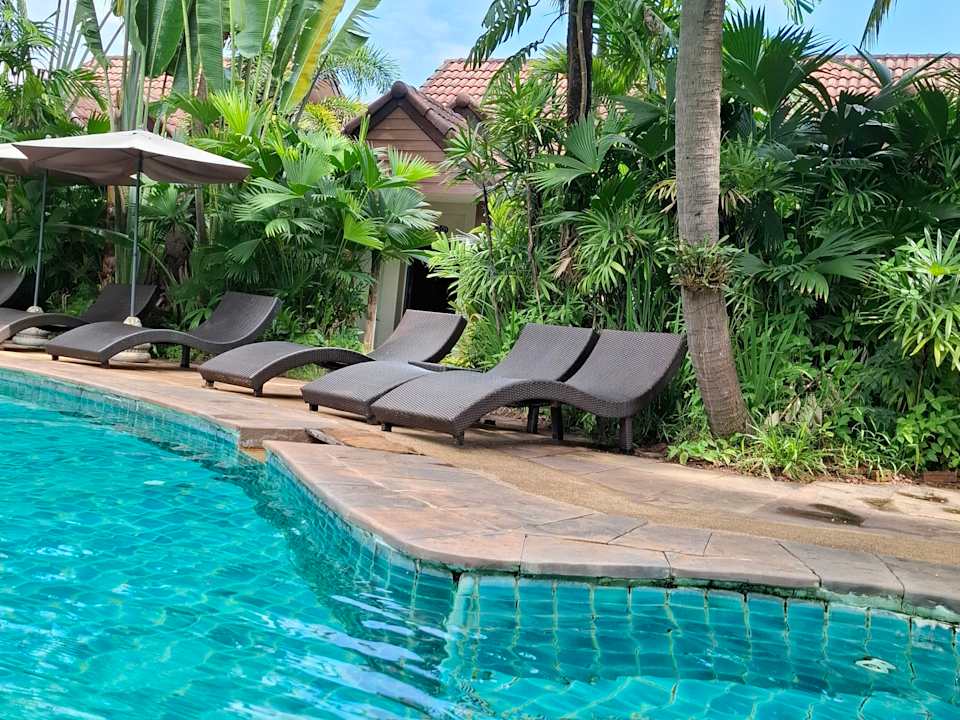 Pool Laluna Hotel & Resort