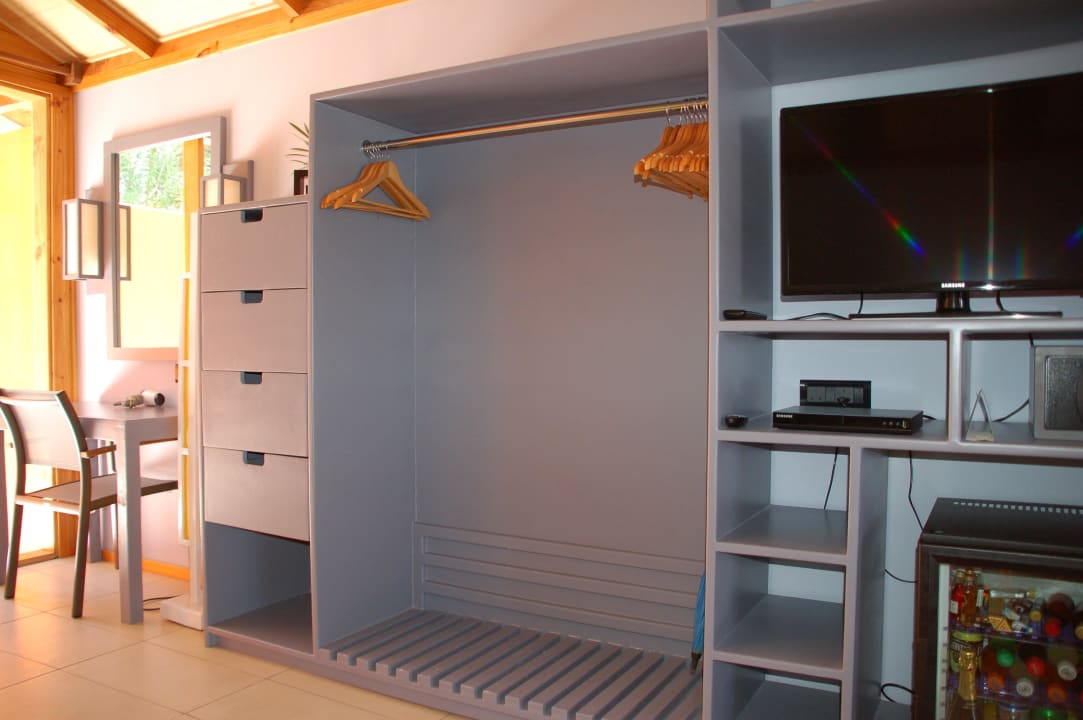 Kleiderschrank Meeru Maldives Resort Island
