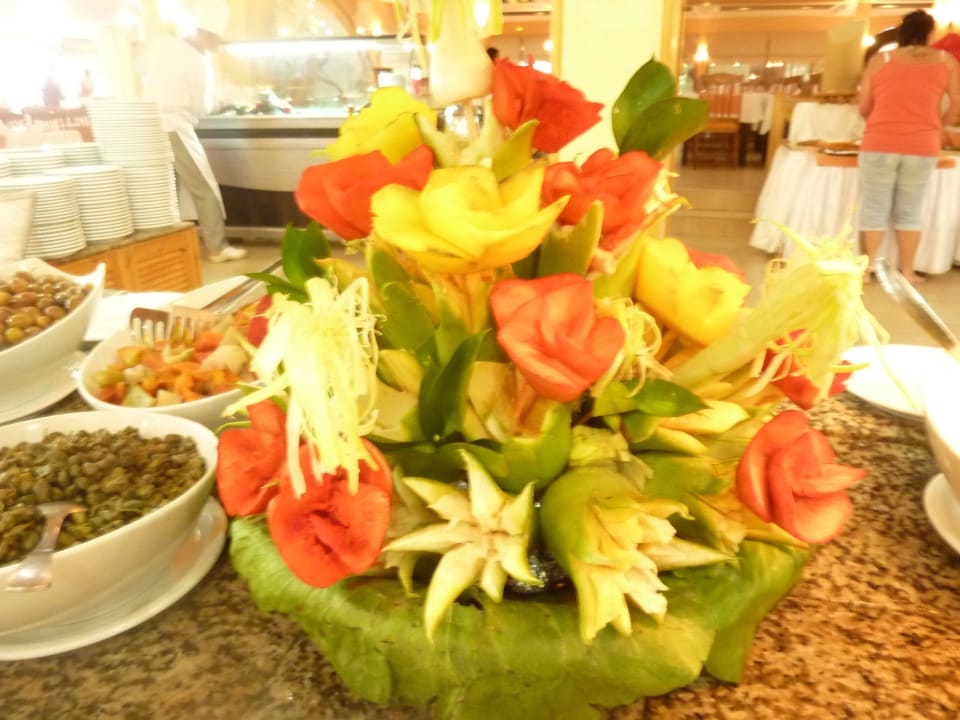 Kunst am Essen - Deko aus Obst und Gemüse Hotel Paradis Palace