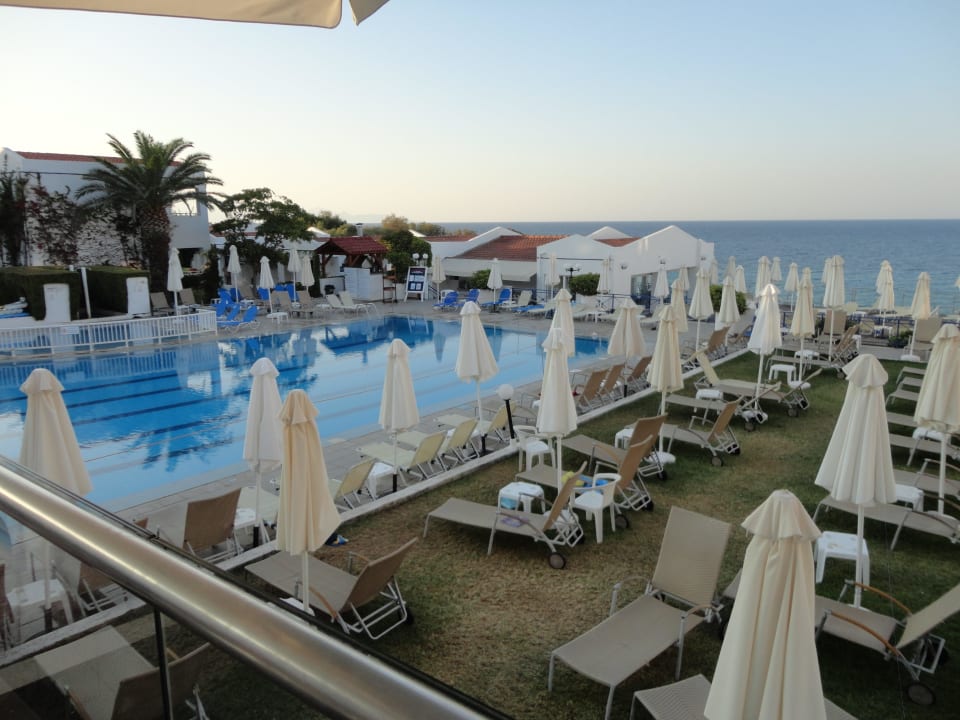 Blick von der Terrasse der Bar AluaSoul Zakynthos - Adults only