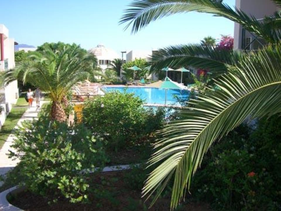 Blick auf den Ruhepool HARPIN Georgioupolis Resort Aquapark & SPA