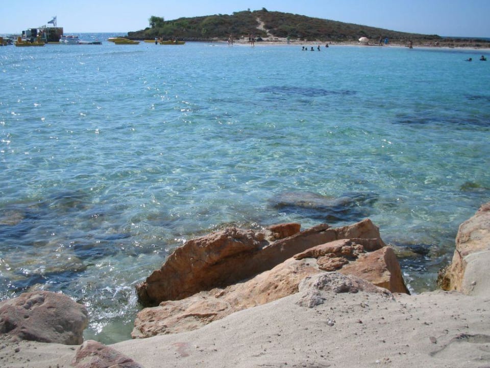 Nissi Bay Hotel Crown Resort Henipa