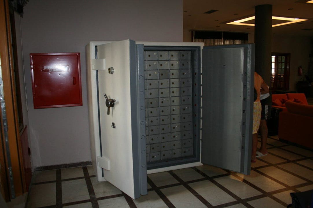 Hotelsafe Acharavi Beach Hotel