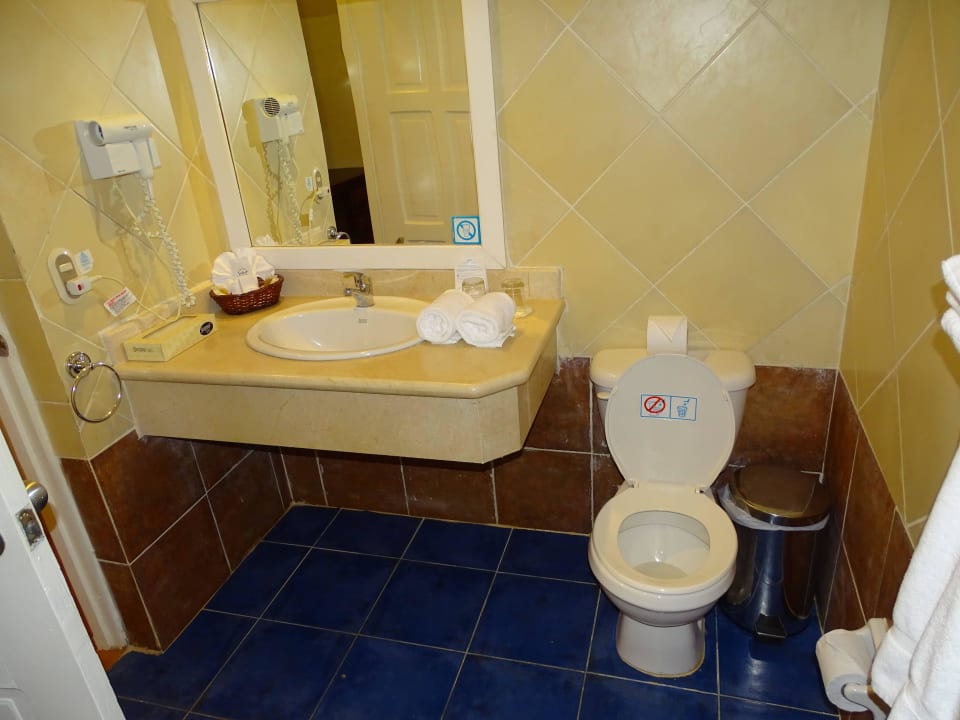 Bad im Zimmer 3117  Wyndham Alltra Samana