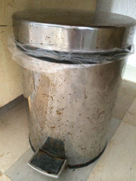 Mülleimer BAD Hotel El Mouradi Djerba Menzel