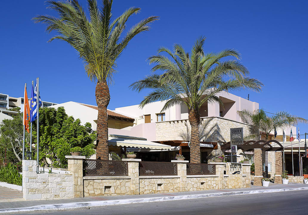 Hotel outside view Hotel Elotis Suites