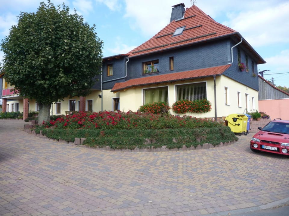 Barrierefreie Ferienwohnungen und Kamminzimmer Gasthof Brauner Hirsch