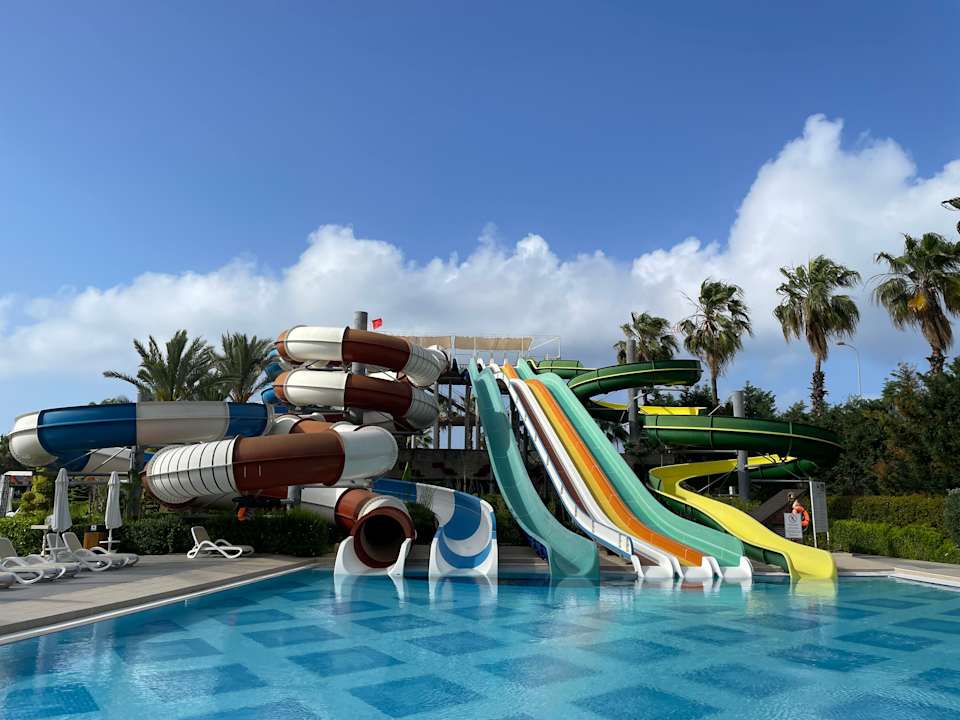 Pool Royal Alhambra Palace