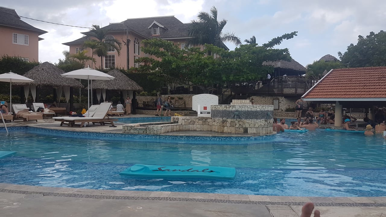 Pool Sandals Ochi