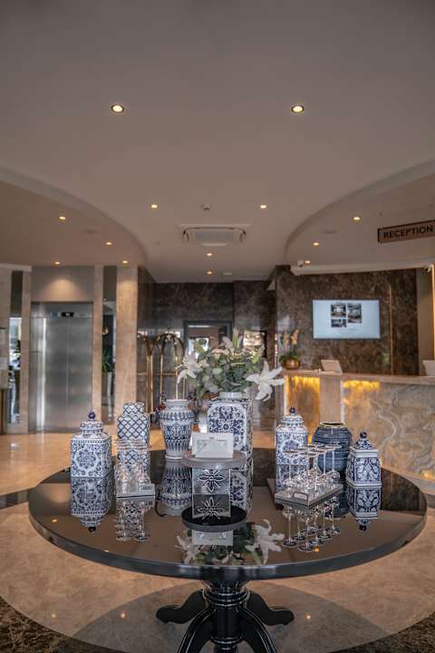 Lobby RENEX HOTELS