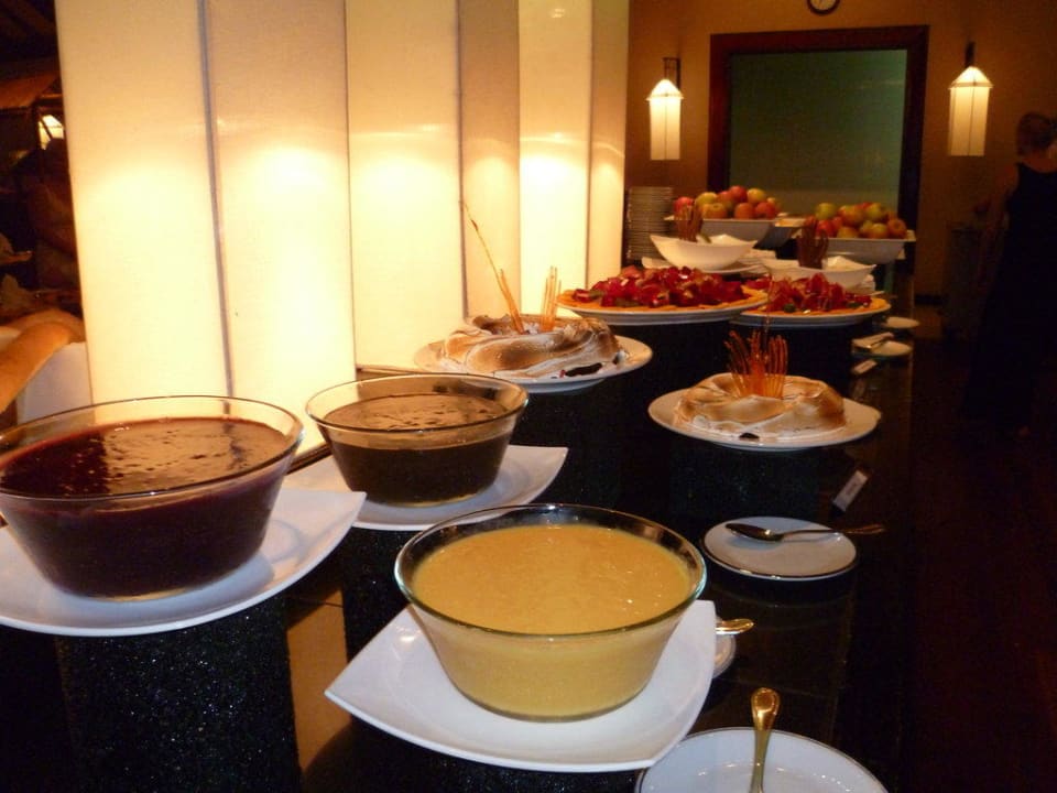 Nachspeisenbuffet Adaaran Select Meedhupparu Island Resort - Premium All Inclusive