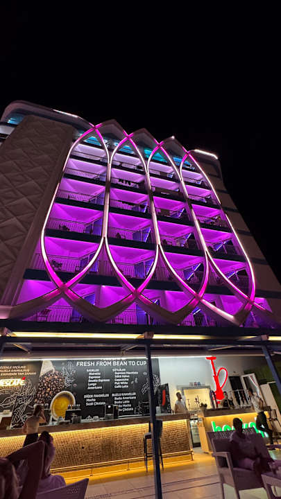 Außenansicht Granada Luxury Beach