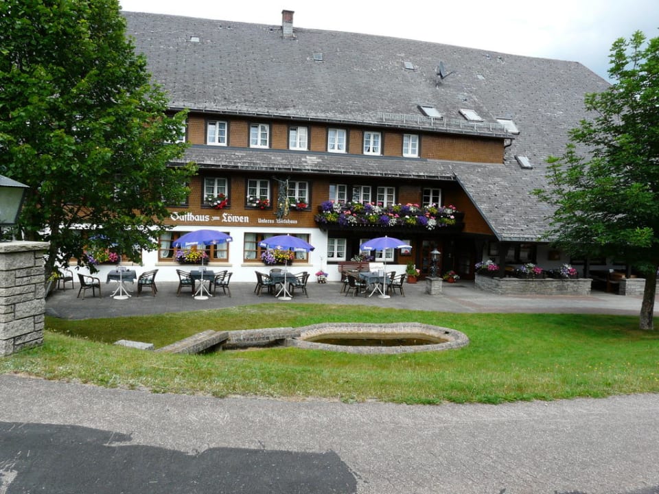 Hotel mit Terrasse Schwarzwaldgasthof Hotel Zum Löwen - Unteres Wirtshaus