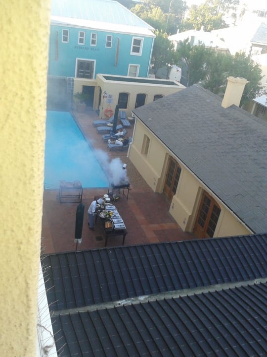 Das Barbeque wird vorbereitet  Hotel The Portswood