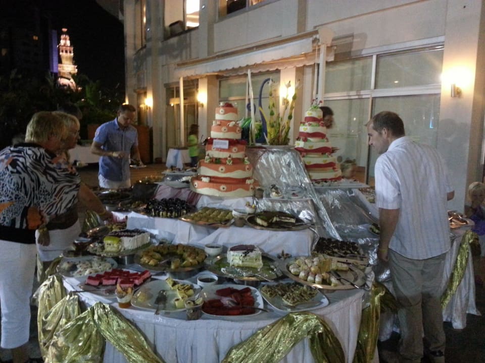 Desserts Saturn Palace Resort Hotel