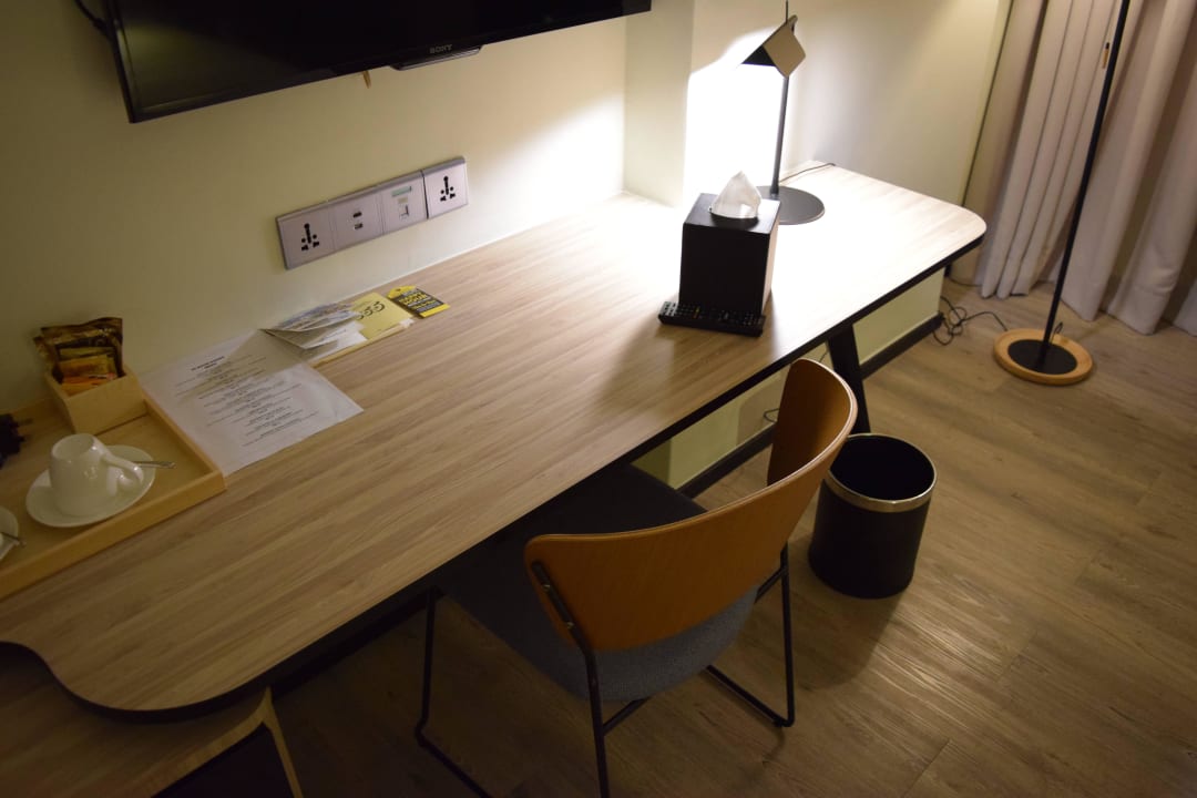 Schreibtisch im Zimmer The Kuala Lumpur Journal Hotel