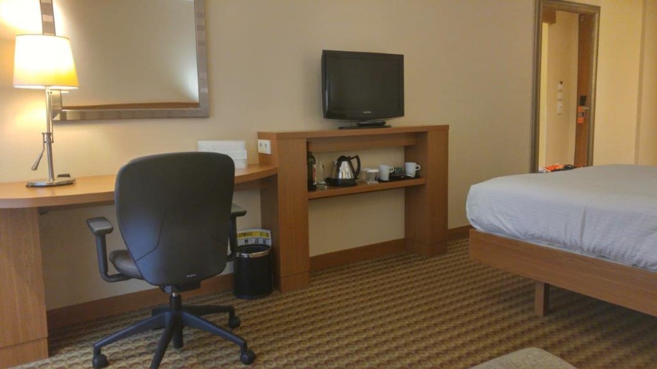 Zimmer Hampton by Hilton Berlin City West