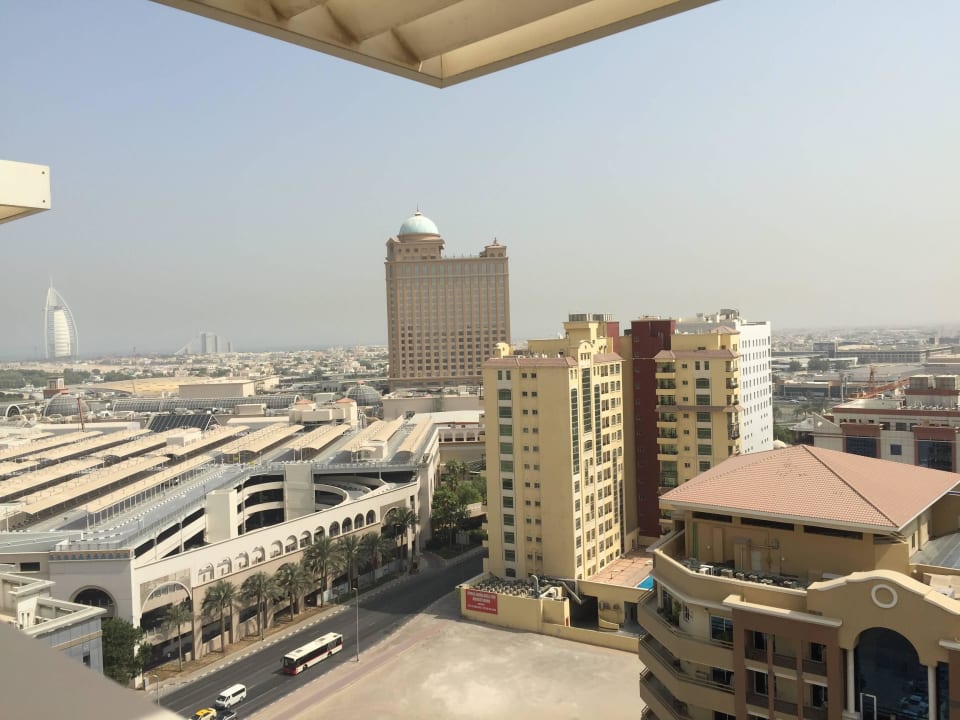 Fensterausblick Citymax Hotel Al Barsha