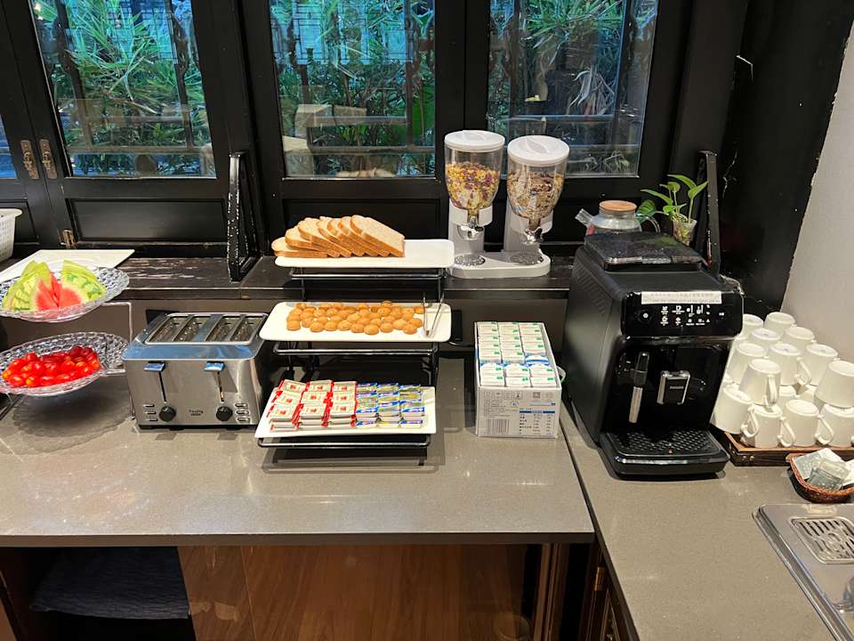 Gastro Buddha Zen Hotel