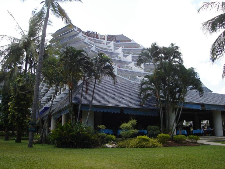 Hauptgebäude Andaman Embrace Patong