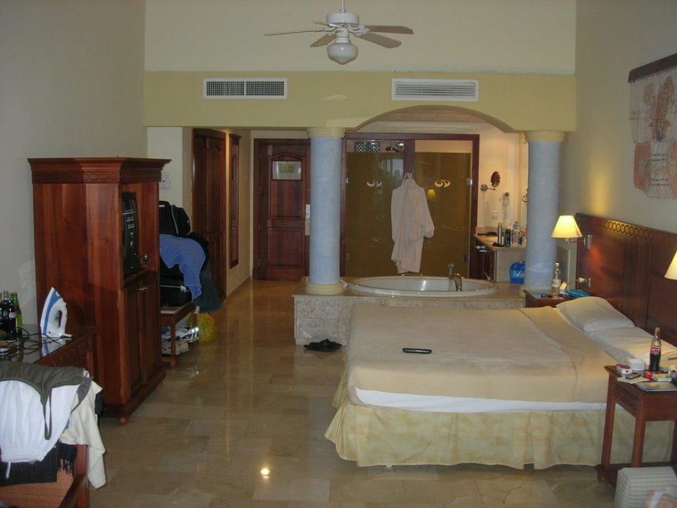 Hotel Grand Palladium Palace Resort, Spa & Casino Hotel Grand Palladium Palace Resort, Spa & Casino