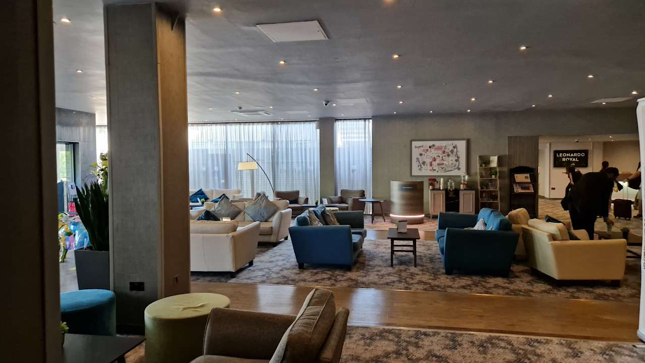 Lobby Leonardo Royal Hotel Oxford