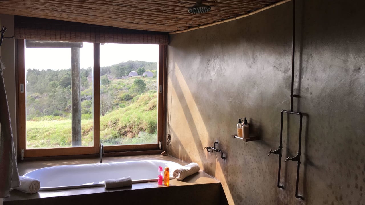 Bathroom (bathtub / shower) Gondwana Game Reserve