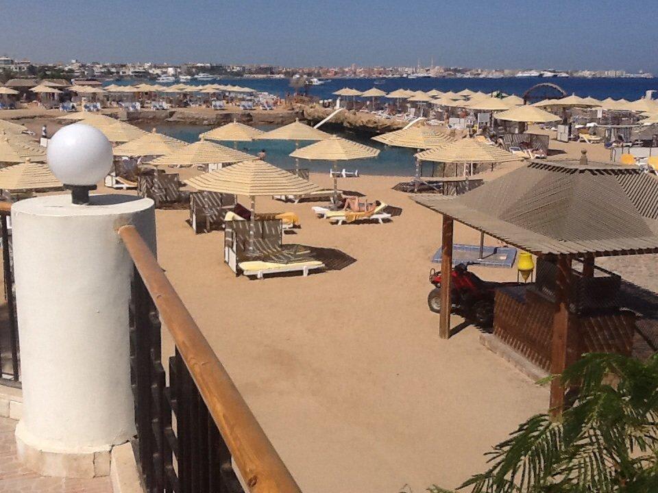 Relaxing by the beach SUNRISE Holidays Resort (Adults Only)