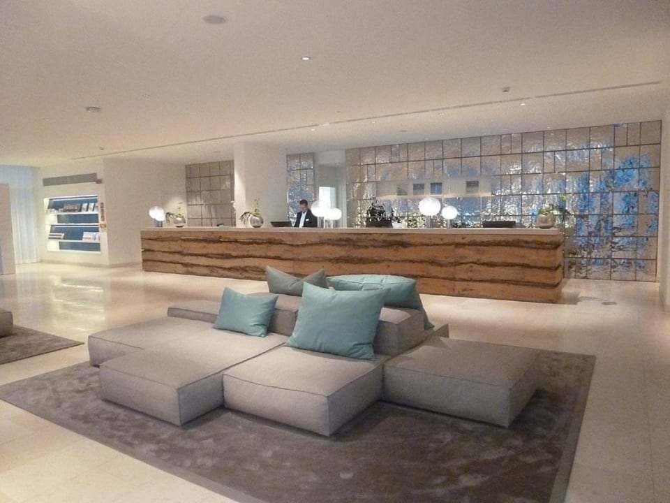 Die Rezeption Falkensteiner Hotel & Spa Jesolo