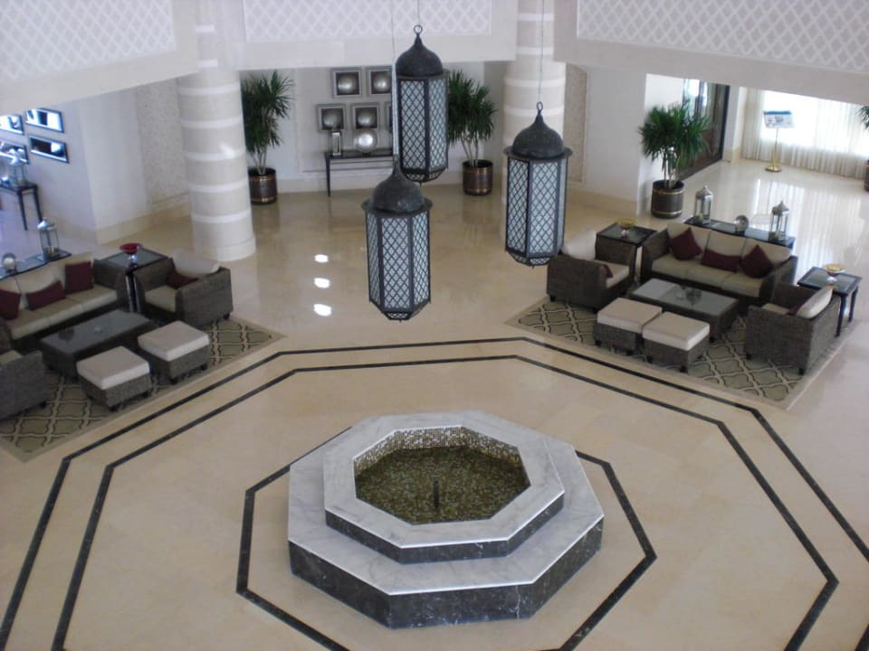 Sehr schöne Lobby JAZ Neo Sharks Bay