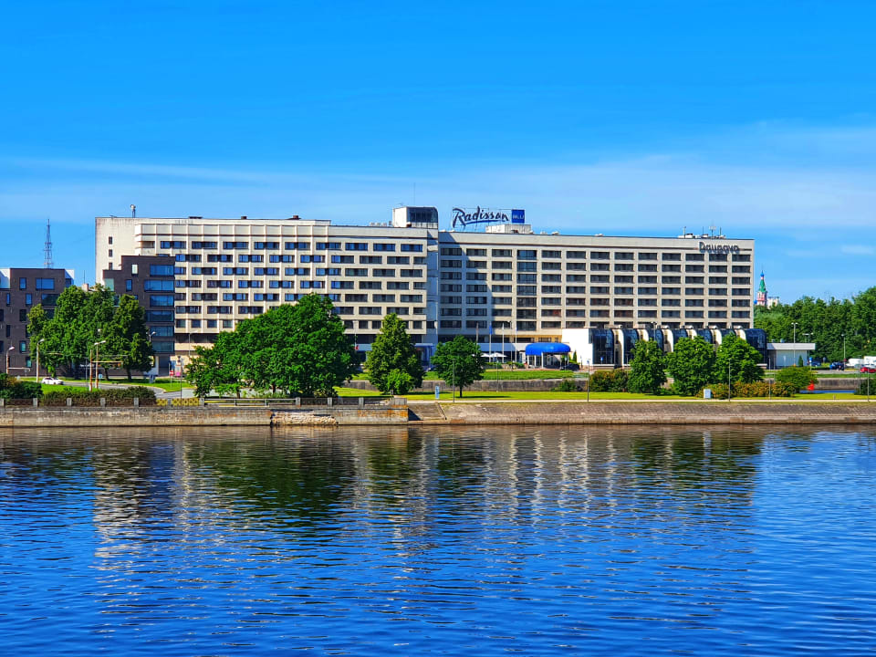 Außenansicht Radisson Hotel Blu Daugava Riga