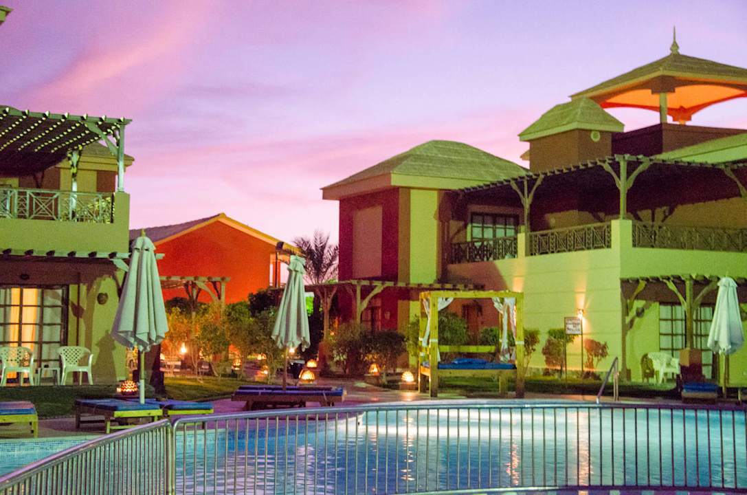 400er Bereich Pickalbatros Alf Leila Wa Leila Resort - Neverland Hurghada