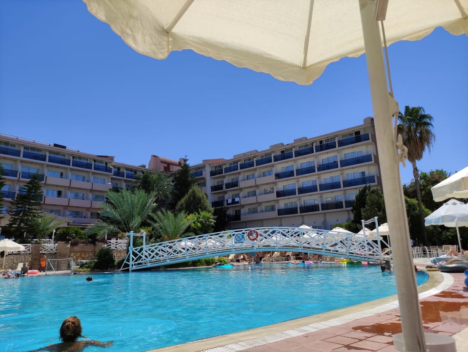 Pool Seaden Corolla Hotel