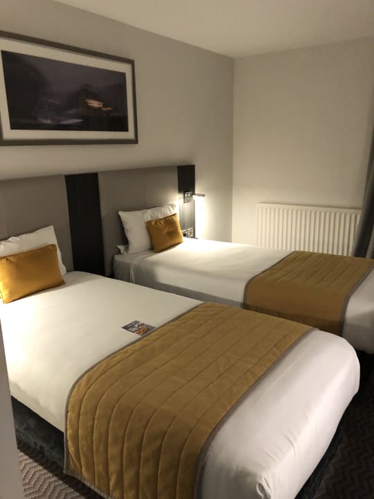 Zimmer Maldron Hotel Dublin Airport