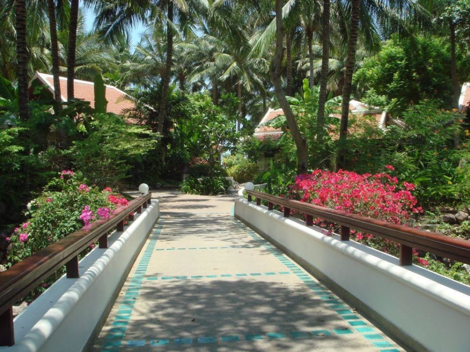 Park im Hotel Santiburi Koh Samui