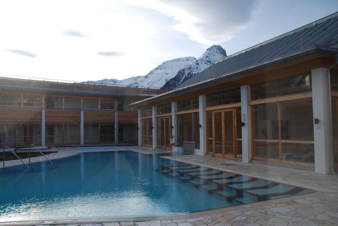 Sole-Pool im Atrium des Hotels Die Wasnerin