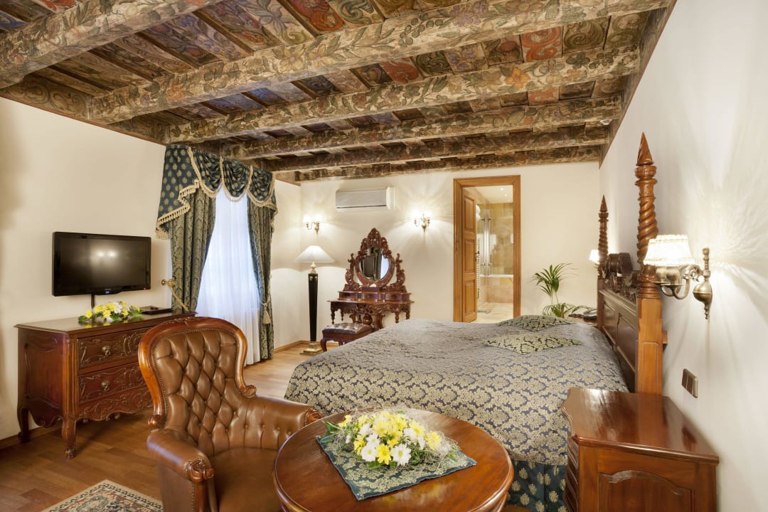 Deluxe Room Hotel U Prince